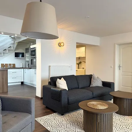 Im Hang Direkt Am Hafen, 4 Beds, 107m2 * 萨斯尼茨