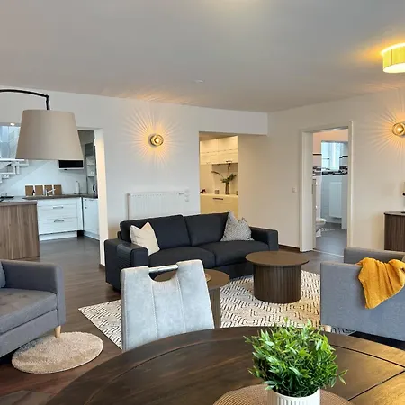 Im Hang Direkt Am Hafen, 4 Beds, 107m2 公寓 *