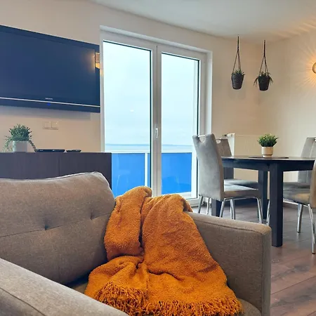 Im Hang Direkt Am Hafen, 4 Beds, 107m2 萨斯尼茨